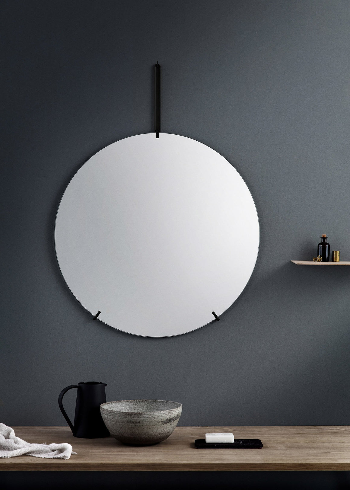 Wall Mirror - Black - 70cm Ø